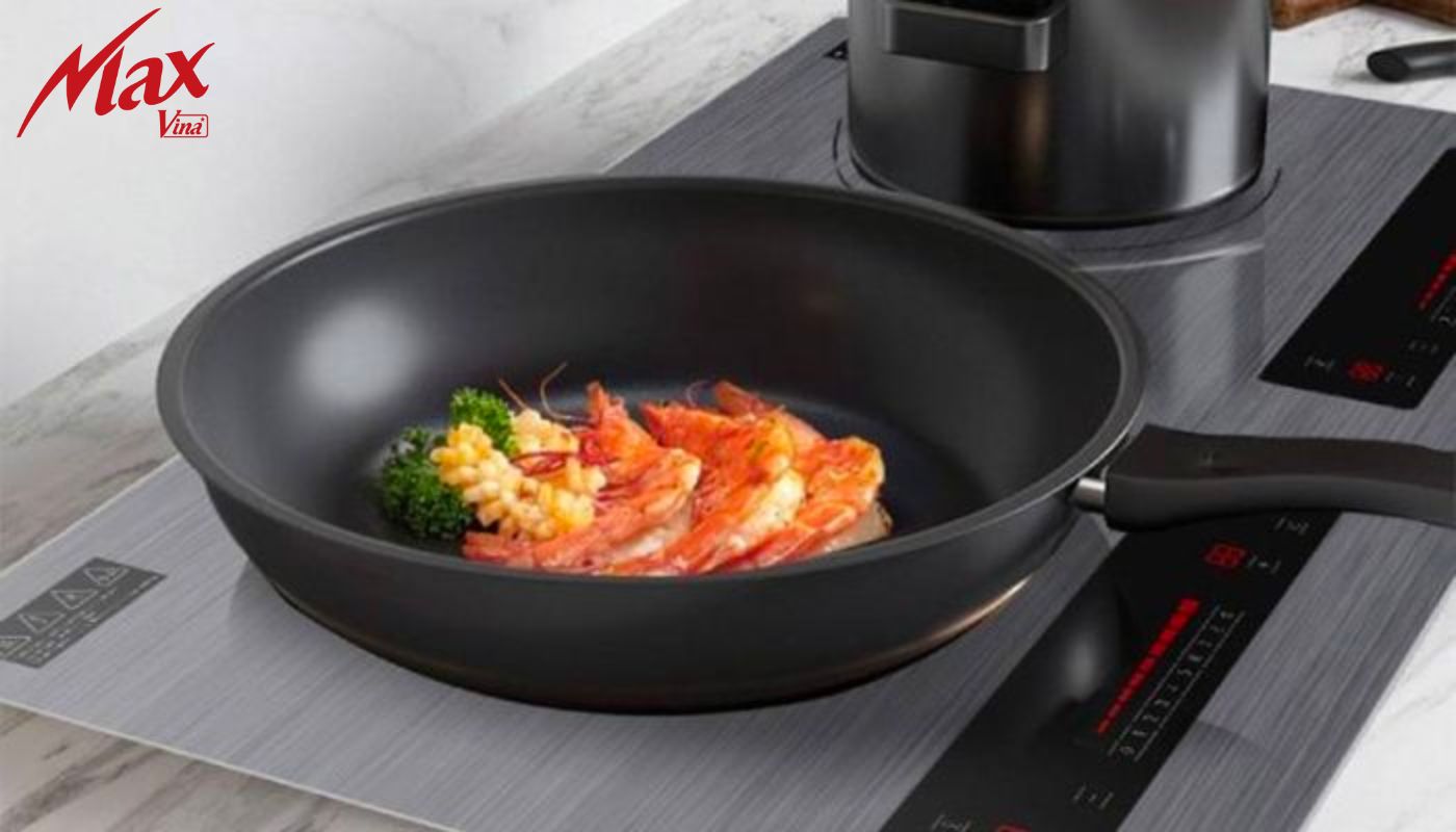 đồ dùng cần thiết không thể thiếu chảo chống dính
