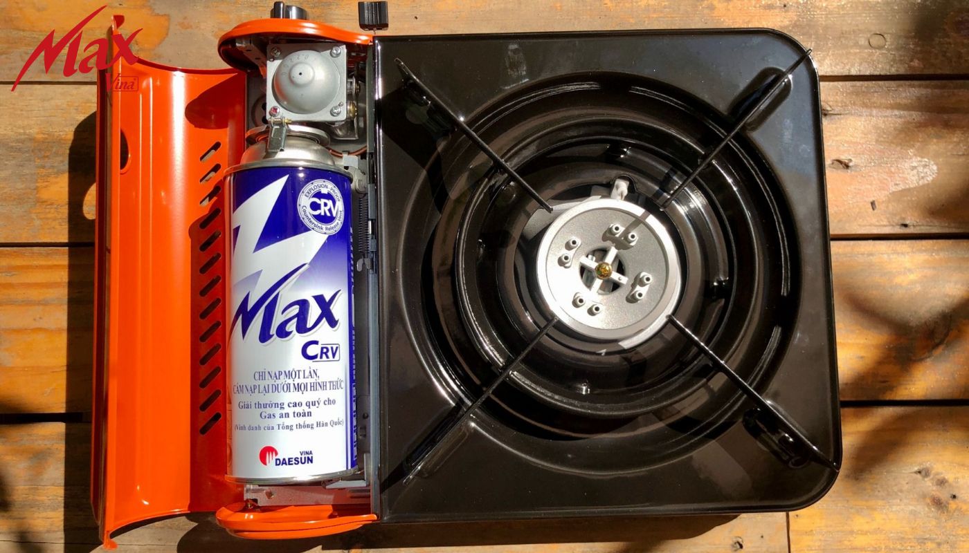 Dùng bếp gas mini tại Max Vina
