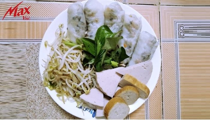 hoàn thành cách làm bánh cuốn bằng chảo